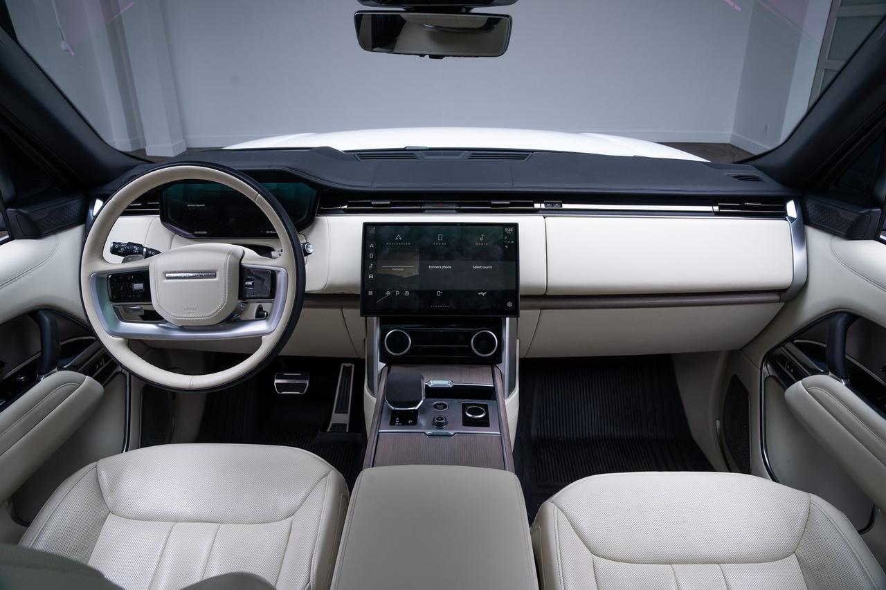 2023 Land Rover Range Rover Autobiography Diamond Turned with Gloss Dark Gray Contrast Wheel Portland OR