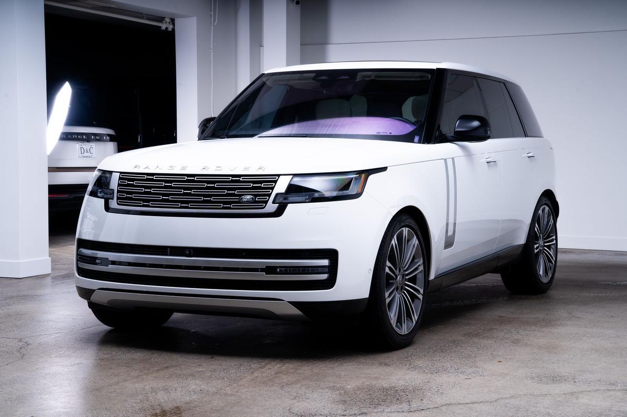 2023 Land Rover Range Rover Autobiography Diamond Turned with Gloss Dark Gray Contrast Wheel Portland OR