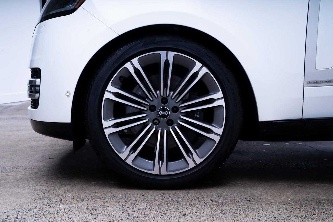 2023 Land Rover Range Rover Autobiography Diamond Turned with Gloss Dark Gray Contrast Wheel Portland OR