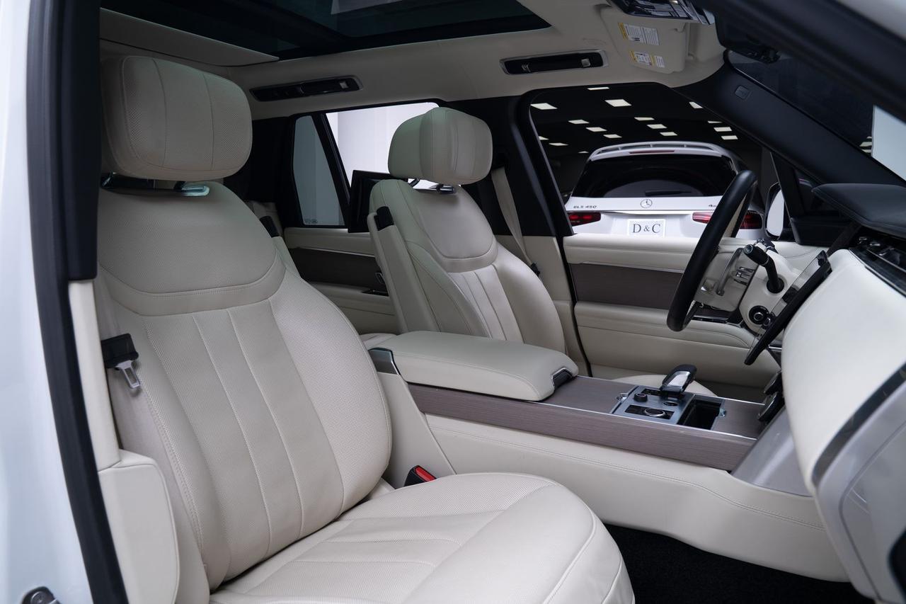 2023 Land Rover Range Rover Autobiography Diamond Turned with Gloss Dark Gray Contrast Wheel Portland OR