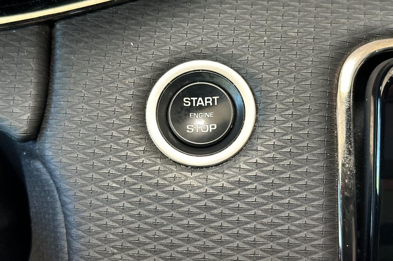 2023 Land Rover Range Rover Evoque R-Dynamic S Roseville CA