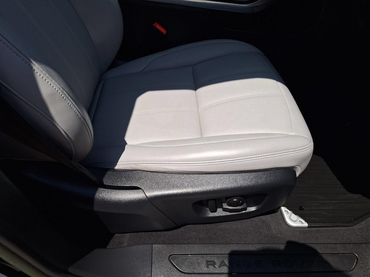 2023 Land Rover Range Rover Evoque SE Hurst TX