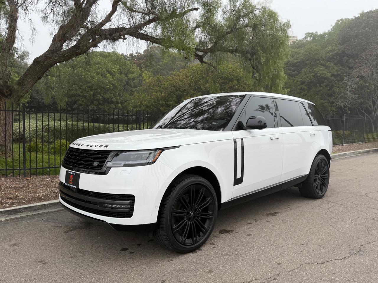 2023 Land Rover Range Rover P400 SE LWB