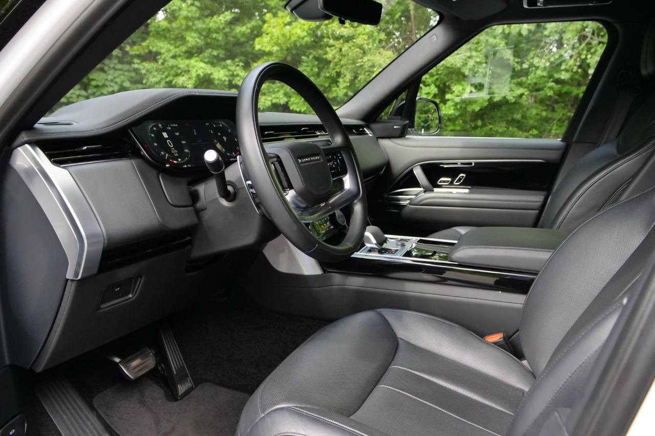2023 Land Rover Range Rover P400 SE / LWB / AWD / Massage Seats / Pano Sunroof! Lincolnton NC