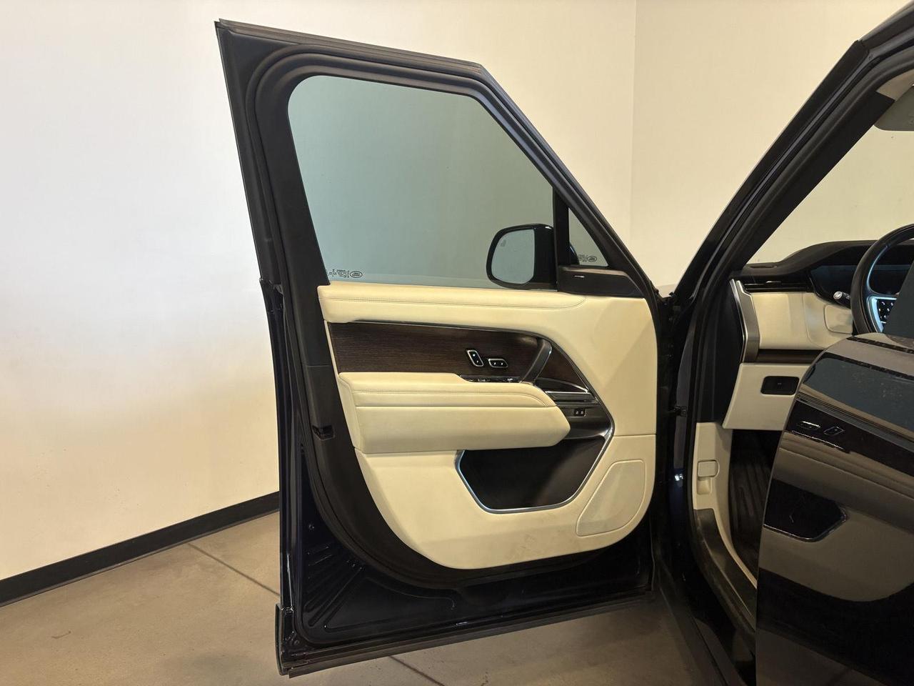 2023 Land Rover Range Rover P400 SE Parker CO