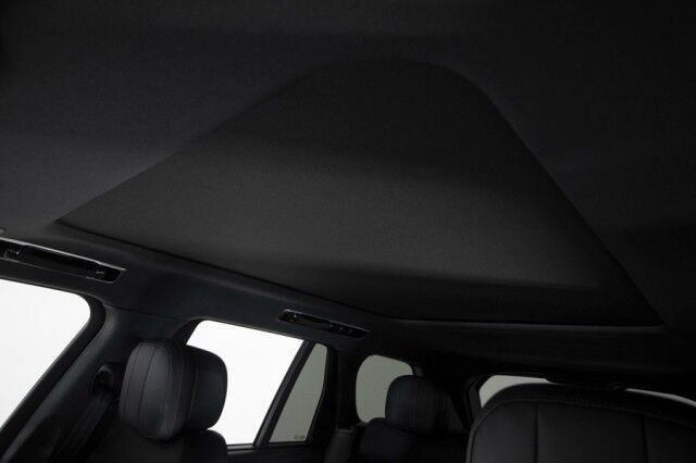 2023 Land Rover Range Rover P530 SE ($142,210 MSRP) *19,000 MILES* *BLACK ON BLACK* *1-OWNER* San Diego CA