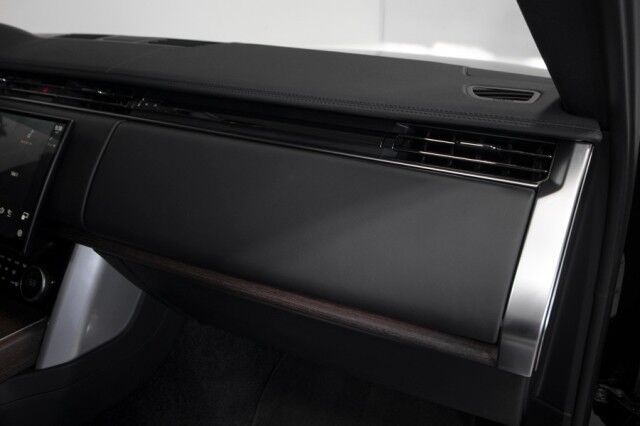 2023 Land Rover Range Rover P530 SE ($142,210 MSRP) *19,000 MILES* *BLACK ON BLACK* *1-OWNER* San Diego CA