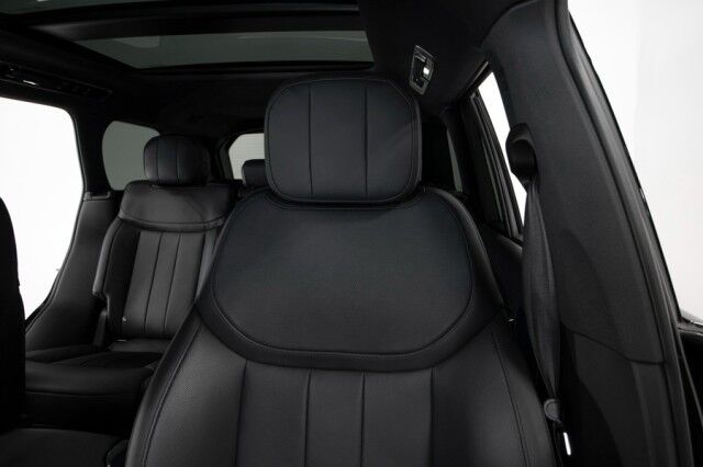 2023 Land Rover Range Rover P530 SE ($142,210 MSRP) *19,000 MILES* *BLACK ON BLACK* *1-OWNER* San Diego CA