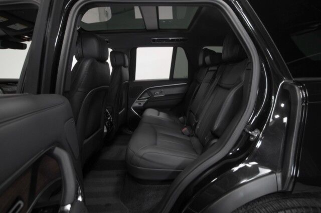 2023 Land Rover Range Rover P530 SE ($142,210 MSRP) *19,000 MILES* *BLACK ON BLACK* *1-OWNER* San Diego CA