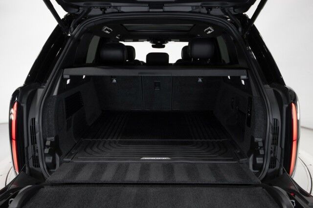 2023 Land Rover Range Rover P530 SE ($142,210 MSRP) *19,000 MILES* *BLACK ON BLACK* *1-OWNER* San Diego CA