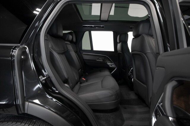 2023 Land Rover Range Rover P530 SE ($142,210 MSRP) *19,000 MILES* *BLACK ON BLACK* *1-OWNER* San Diego CA