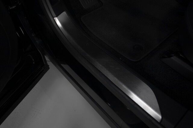 2023 Land Rover Range Rover P530 SE ($142,210 MSRP) *19,000 MILES* *BLACK ON BLACK* San Diego CA