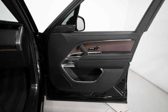 2023 Land Rover Range Rover P530 SE ($142,210 MSRP) *19,000 MILES* *BLACK ON BLACK* San Diego CA