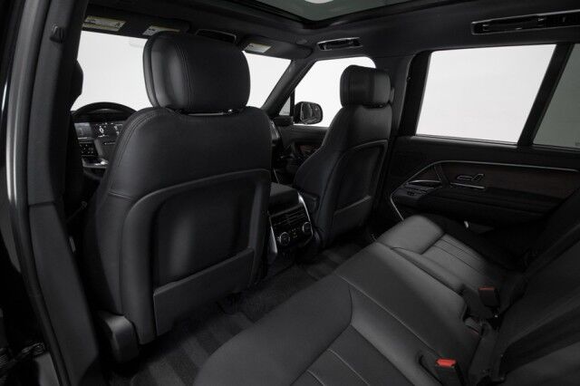 2023 Land Rover Range Rover P530 SE ($142,210 MSRP) *19,000 MILES* *BLACK ON BLACK* San Diego CA