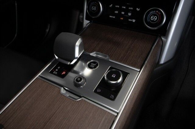 2023 Land Rover Range Rover P530 SE ($142,210 MSRP) *19,000 MILES* *BLACK ON BLACK* San Diego CA