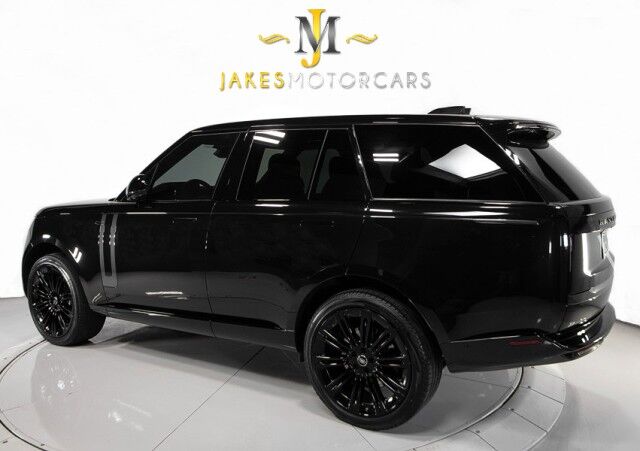 2023 Land Rover Range Rover P530 SE ($142,210 MSRP) *19,000 MILES* *BLACK ON BLACK* San Diego CA