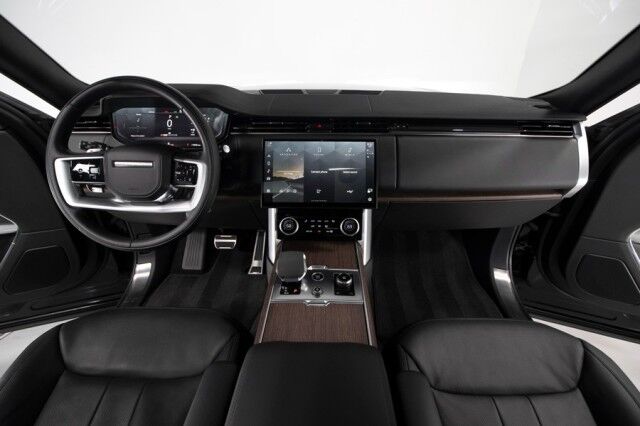 2023 Land Rover Range Rover P530 SE ($142,210 MSRP) *19,000 MILES* *BLACK ON BLACK* San Diego CA