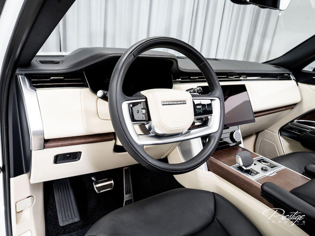 2023 Land Rover Range Rover P530 SE LWB 7 Seat North Miami Beach FL