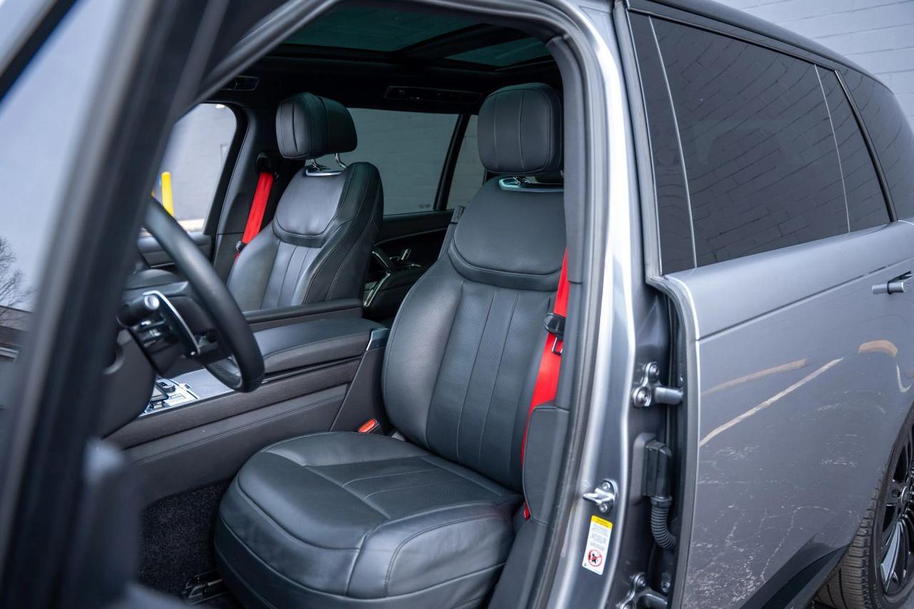 2023 Land Rover Range Rover P530 SE LWB 7 Sport Utility 4D St. Louis MO