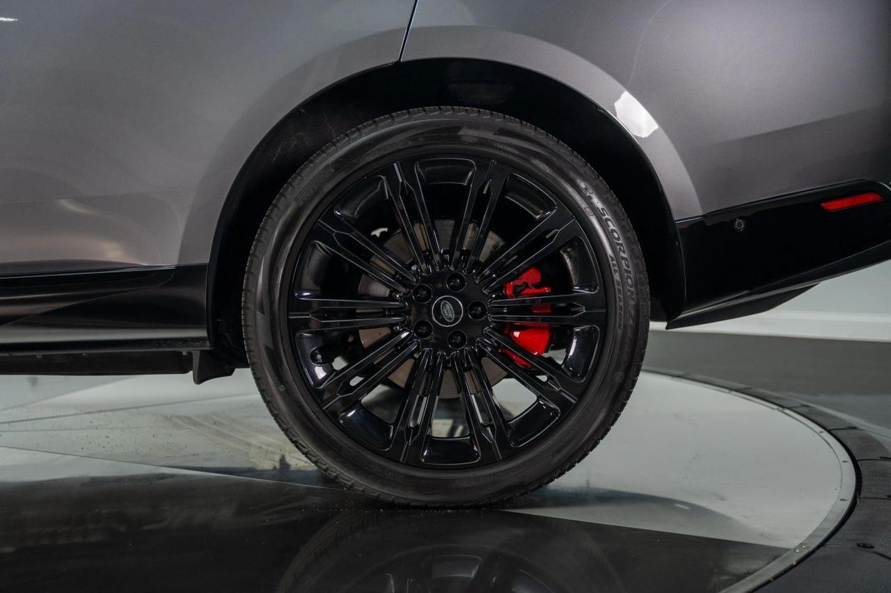 2023 Land Rover Range Rover P530 SE LWB 7 Sport Utility 4D St. Louis MO