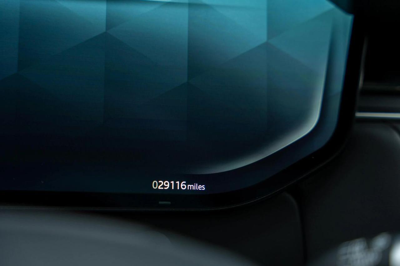 2023 Land Rover Range Rover P530 SE LWB 7 Sport Utility 4D St. Louis MO