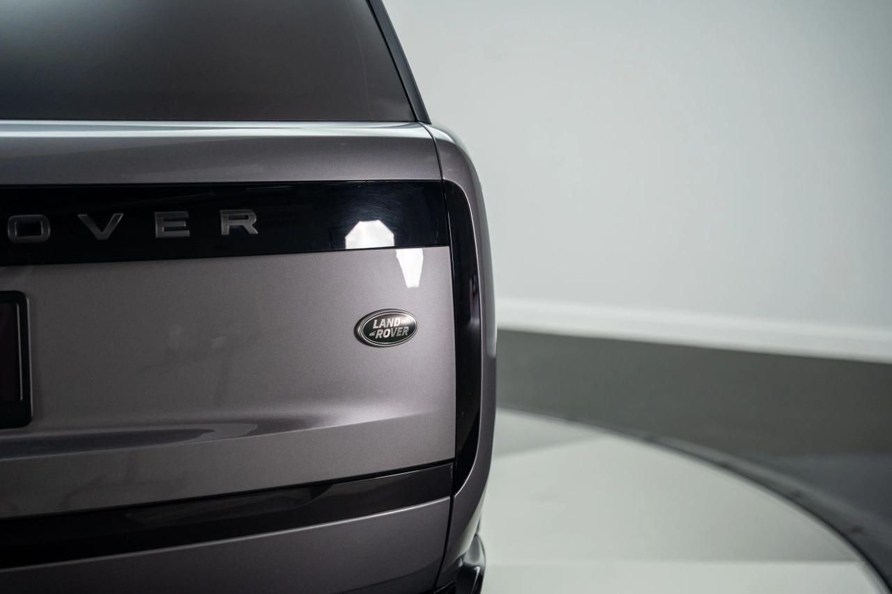 2023 Land Rover Range Rover P530 SE LWB 7 Sport Utility 4D St. Louis MO