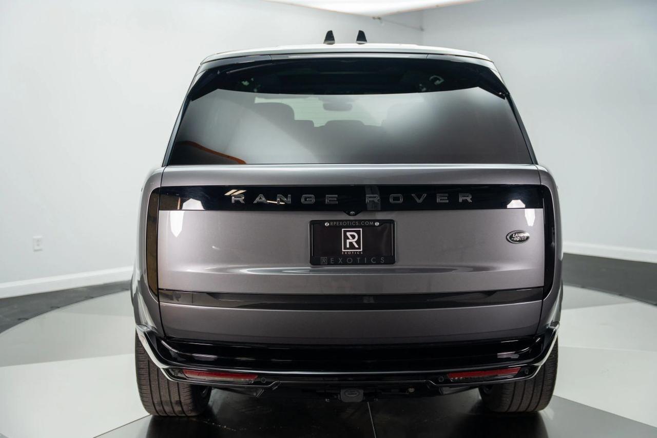 2023 Land Rover Range Rover P530 SE LWB 7 Sport Utility 4D St. Louis MO