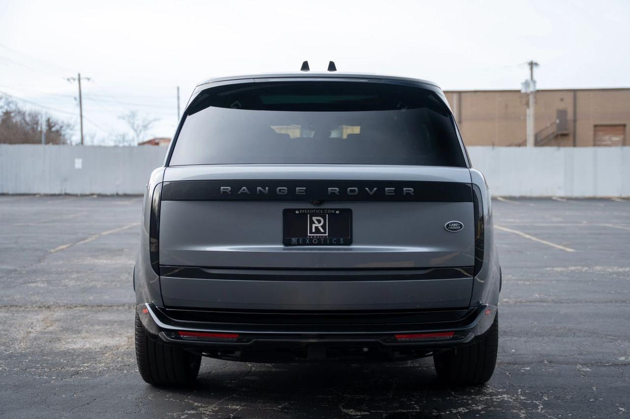 2023 Land Rover Range Rover P530 SE LWB 7 Sport Utility 4D St. Louis MO