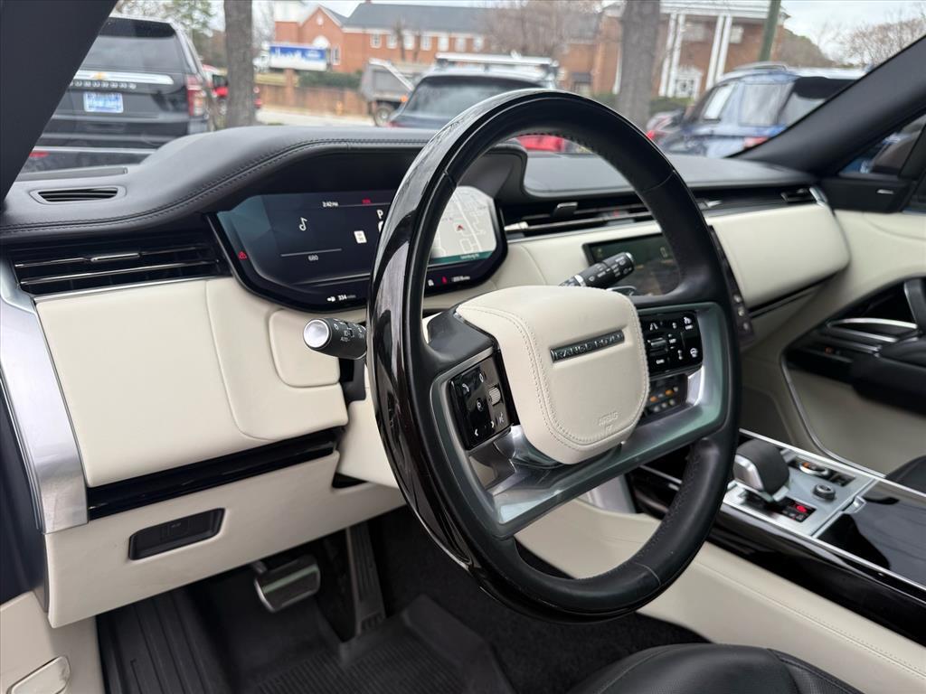 2023 Land Rover Range Rover P530 SE LWB