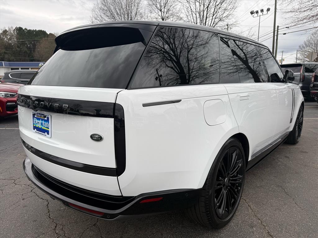 2023 Land Rover Range Rover P530 SE LWB