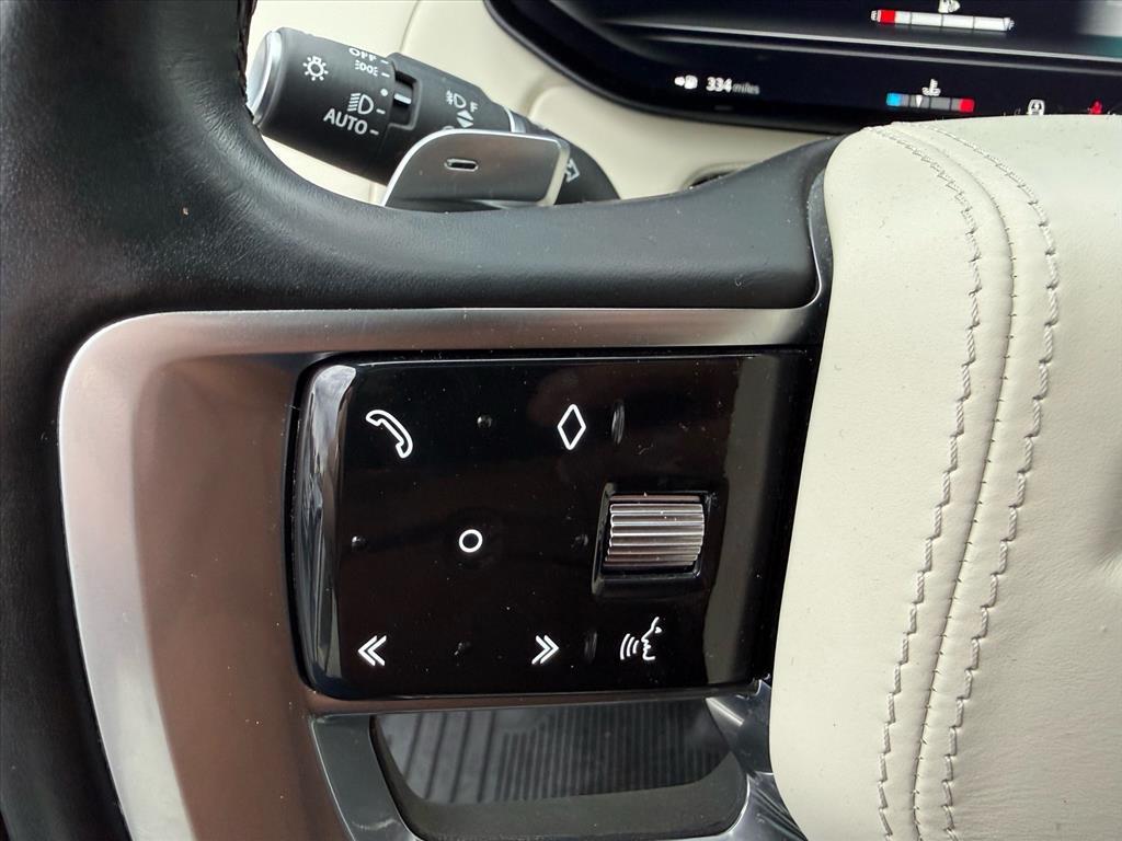 2023 Land Rover Range Rover P530 SE LWB