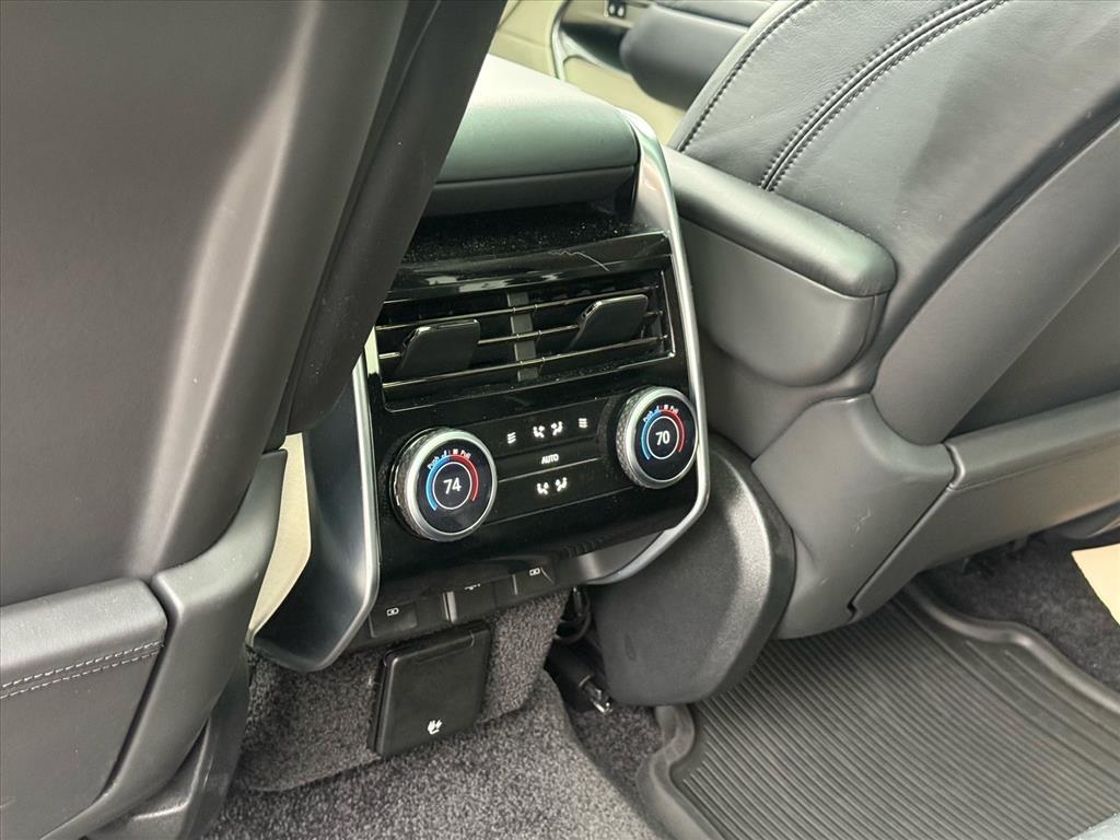 2023 Land Rover Range Rover P530 SE LWB