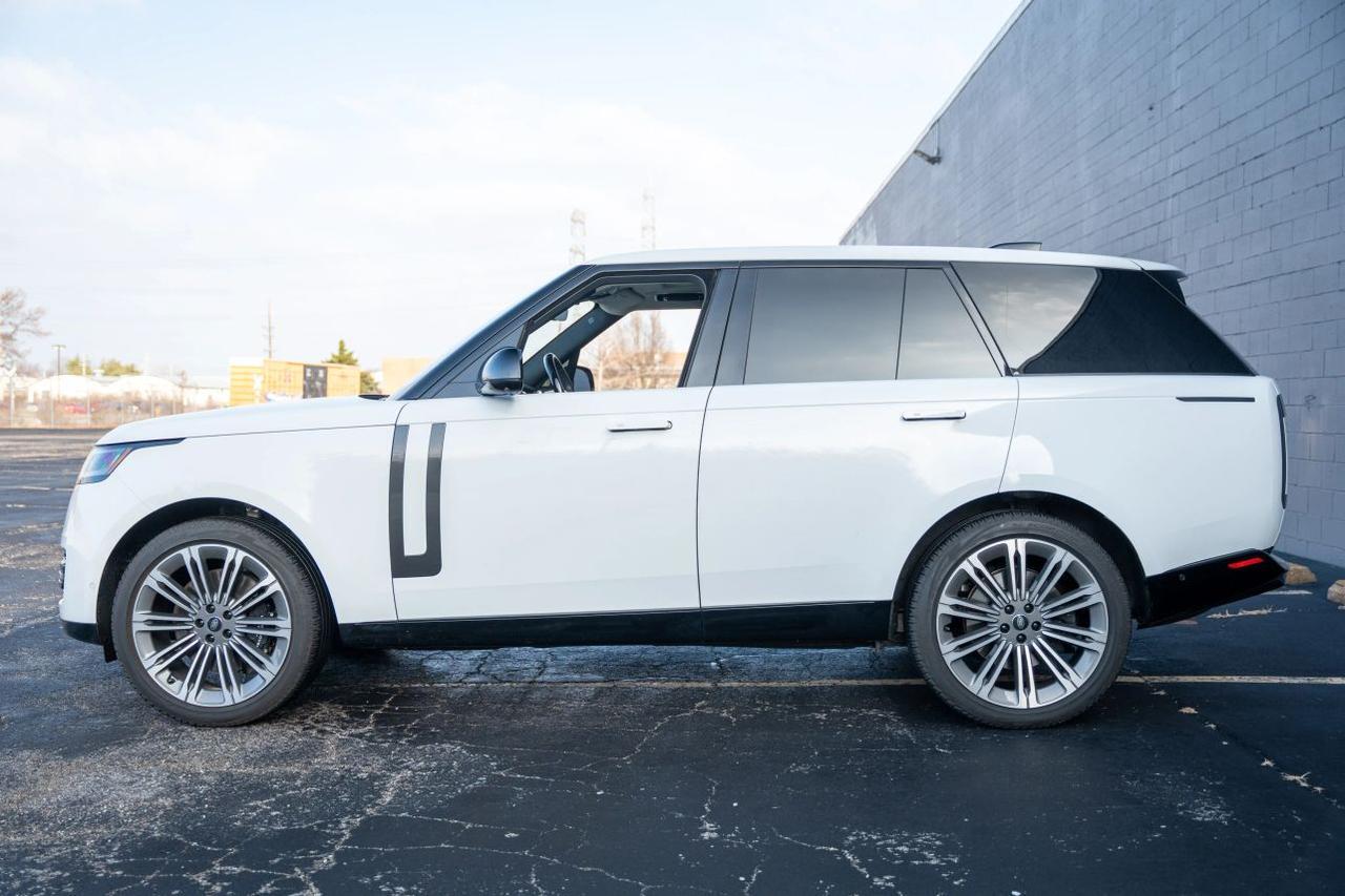 2023 Land Rover Range Rover P530 SE Sport Utility 4D St. Louis MO
