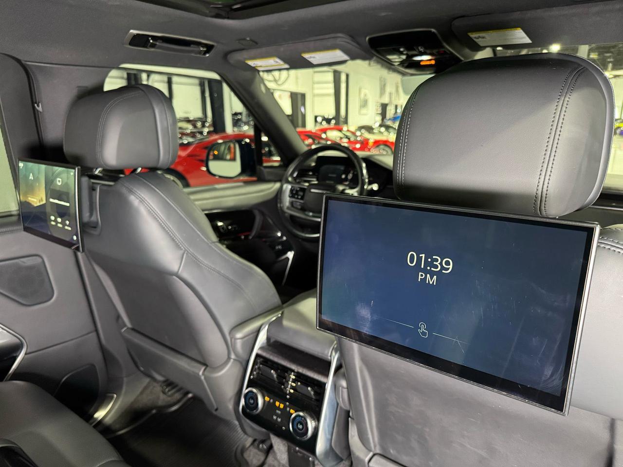 2023 Land Rover Range Rover P530 SE extended leather, Meridian 3D Surround audio system, rear infotainment system & MUCH MORE!! Fort Lauderdale FL