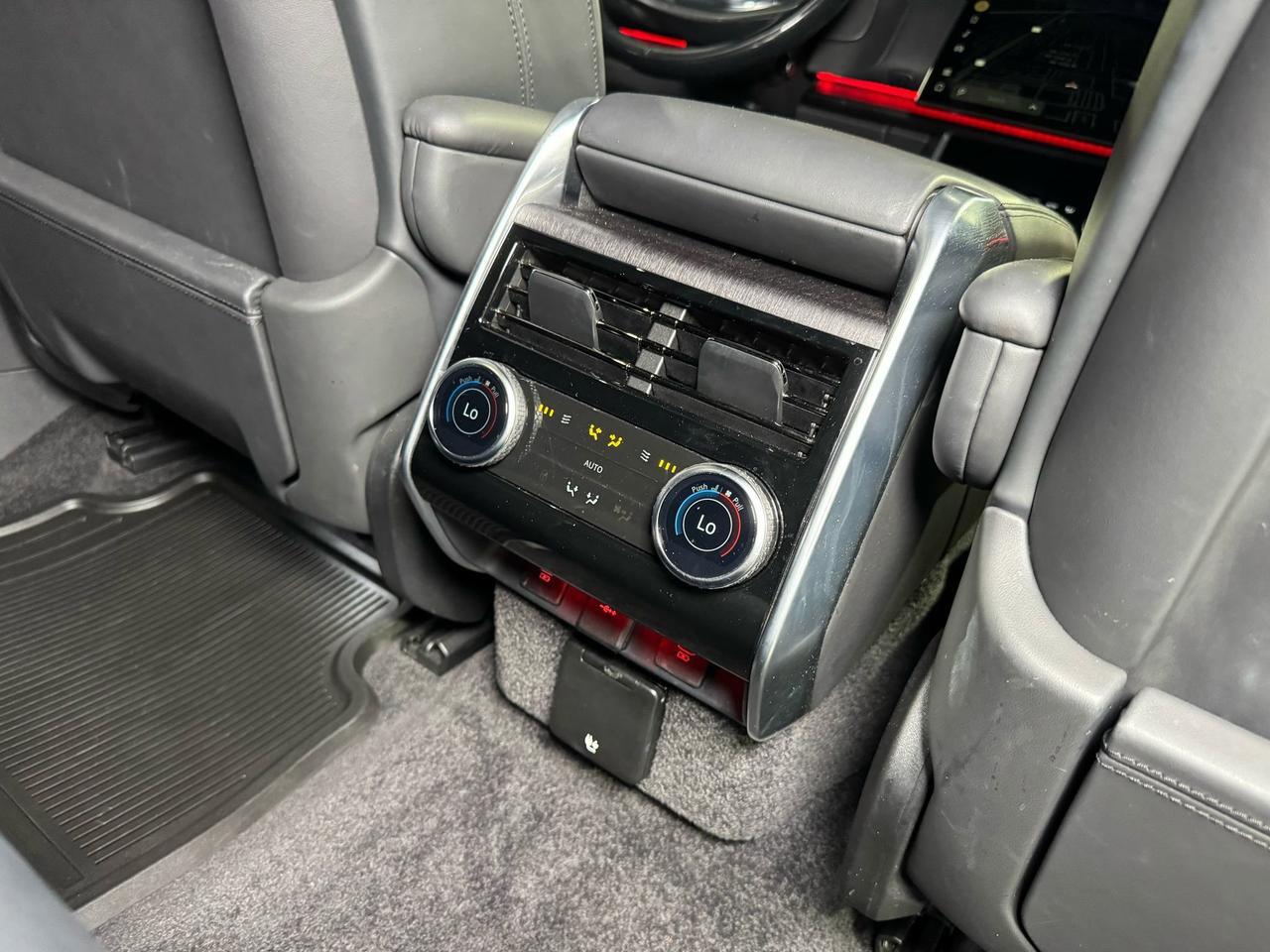 2023 Land Rover Range Rover P530 SE extended leather, Meridian 3D Surround audio system, rear infotainment system & MUCH MORE!! Fort Lauderdale FL
