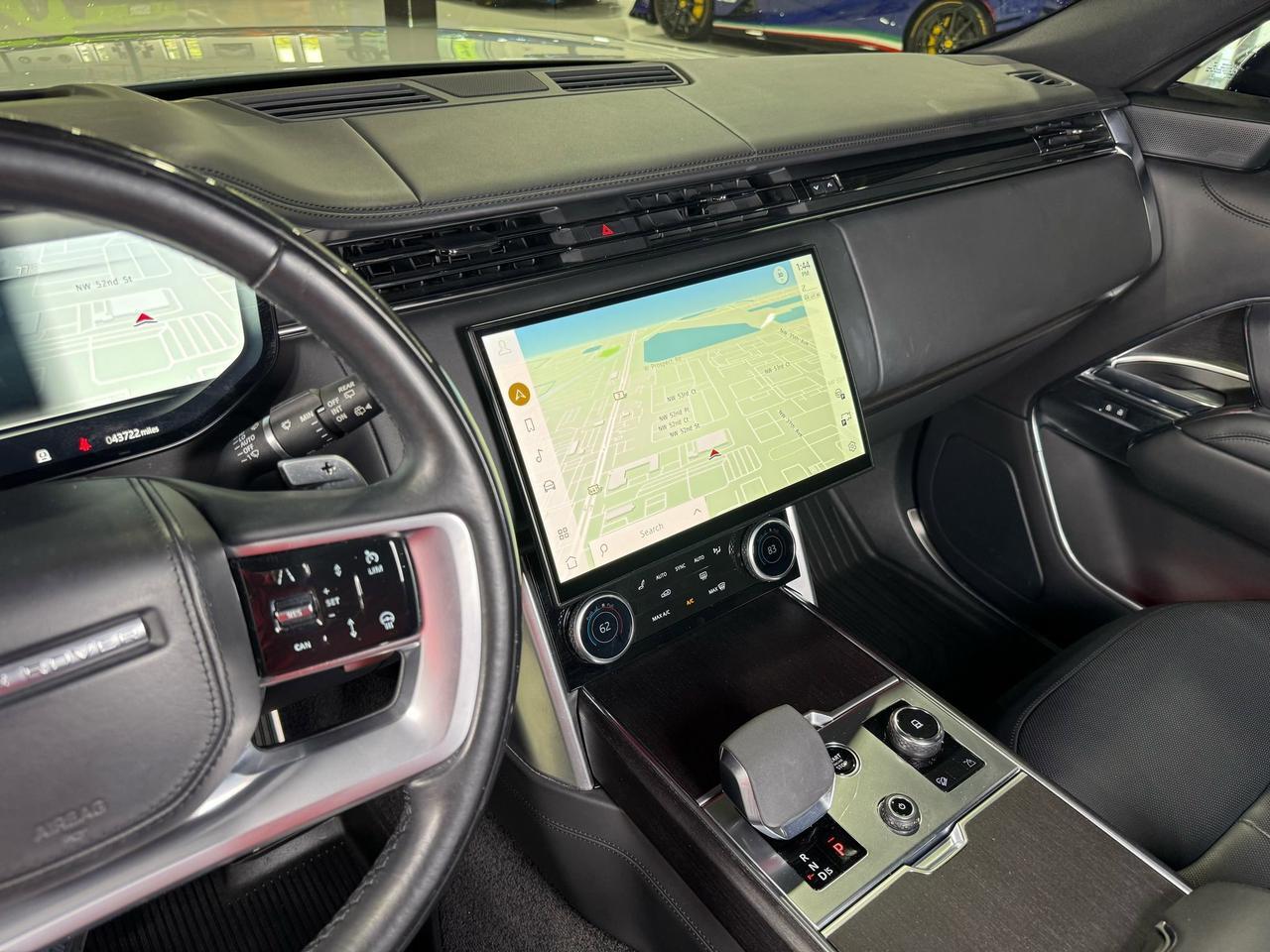 2023 Land Rover Range Rover P530 SE extended leather, Meridian 3D Surround audio system, rear infotainment system & MUCH MORE!! Fort Lauderdale FL