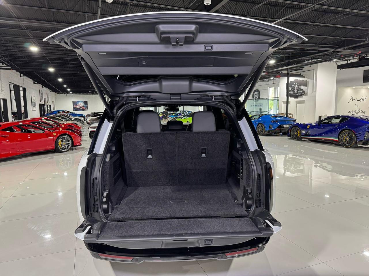 2023 Land Rover Range Rover P530 SE extended leather, Meridian 3D Surround audio system, rear infotainment system & MUCH MORE!! Fort Lauderdale FL