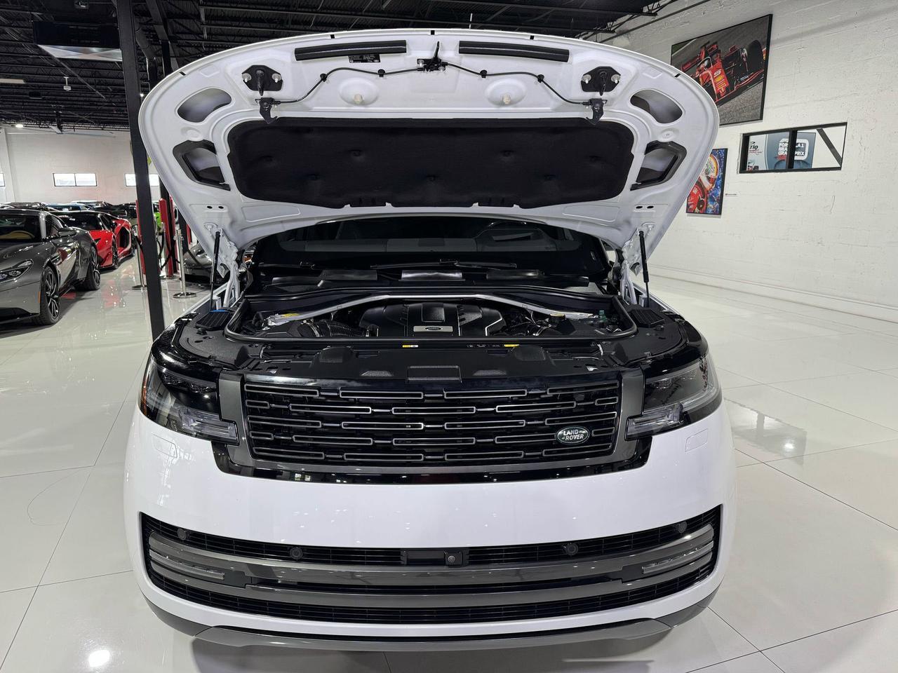 2023 Land Rover Range Rover P530 SE extended leather, Meridian 3D Surround audio system, rear infotainment system & MUCH MORE!! Fort Lauderdale FL