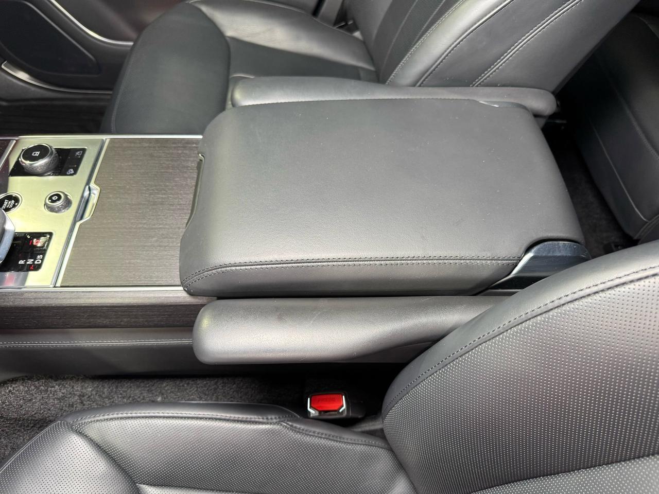 2023 Land Rover Range Rover P530 SE extended leather, Meridian 3D Surround audio system, rear infotainment system & MUCH MORE!! Fort Lauderdale FL