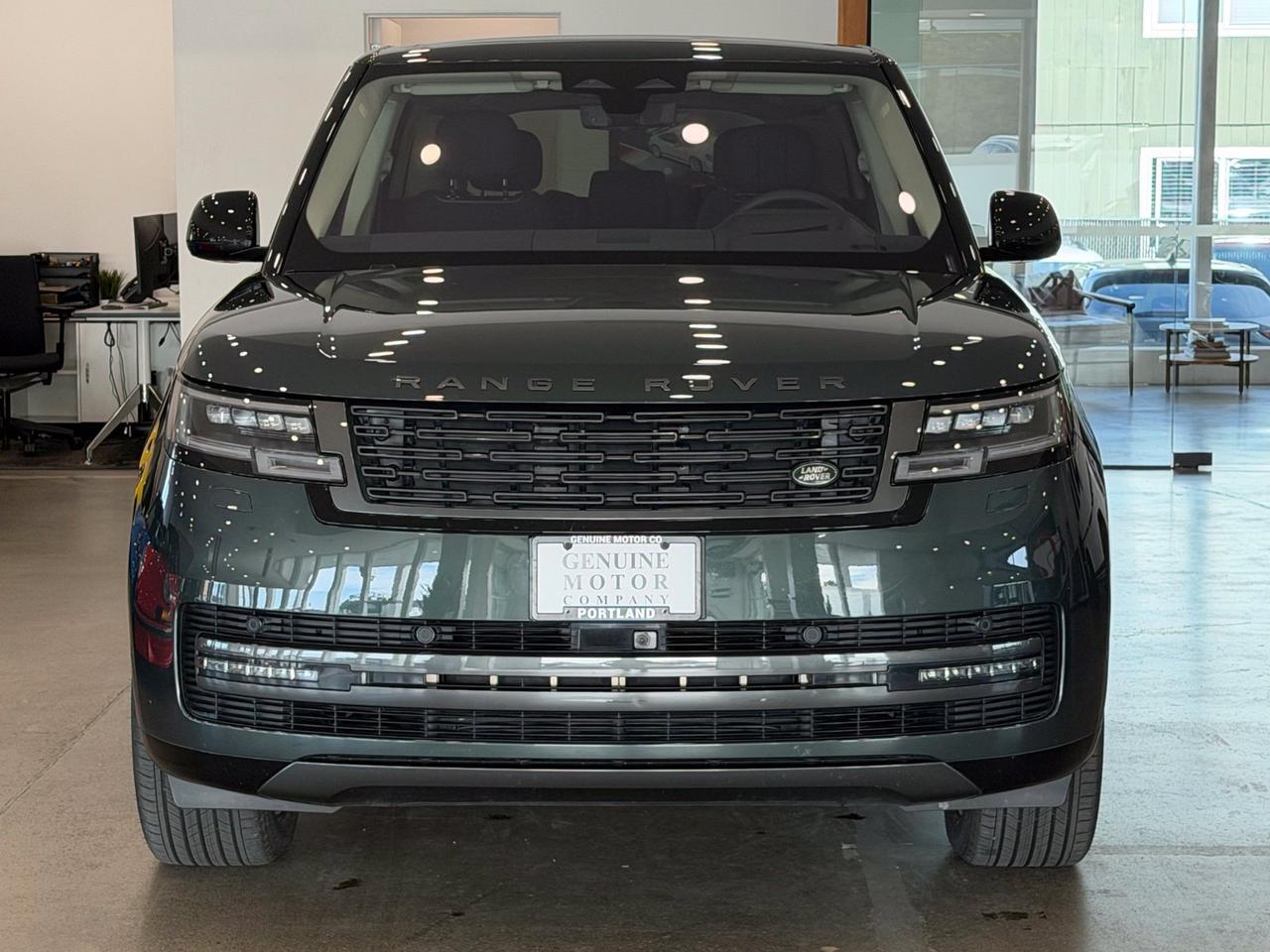 2023 Land Rover Range Rover Plug-In Hybrid SE