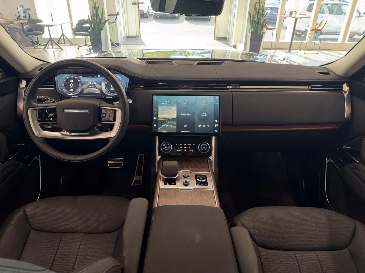 2023 Land Rover Range Rover Plug-In Hybrid SE Gladstone OR