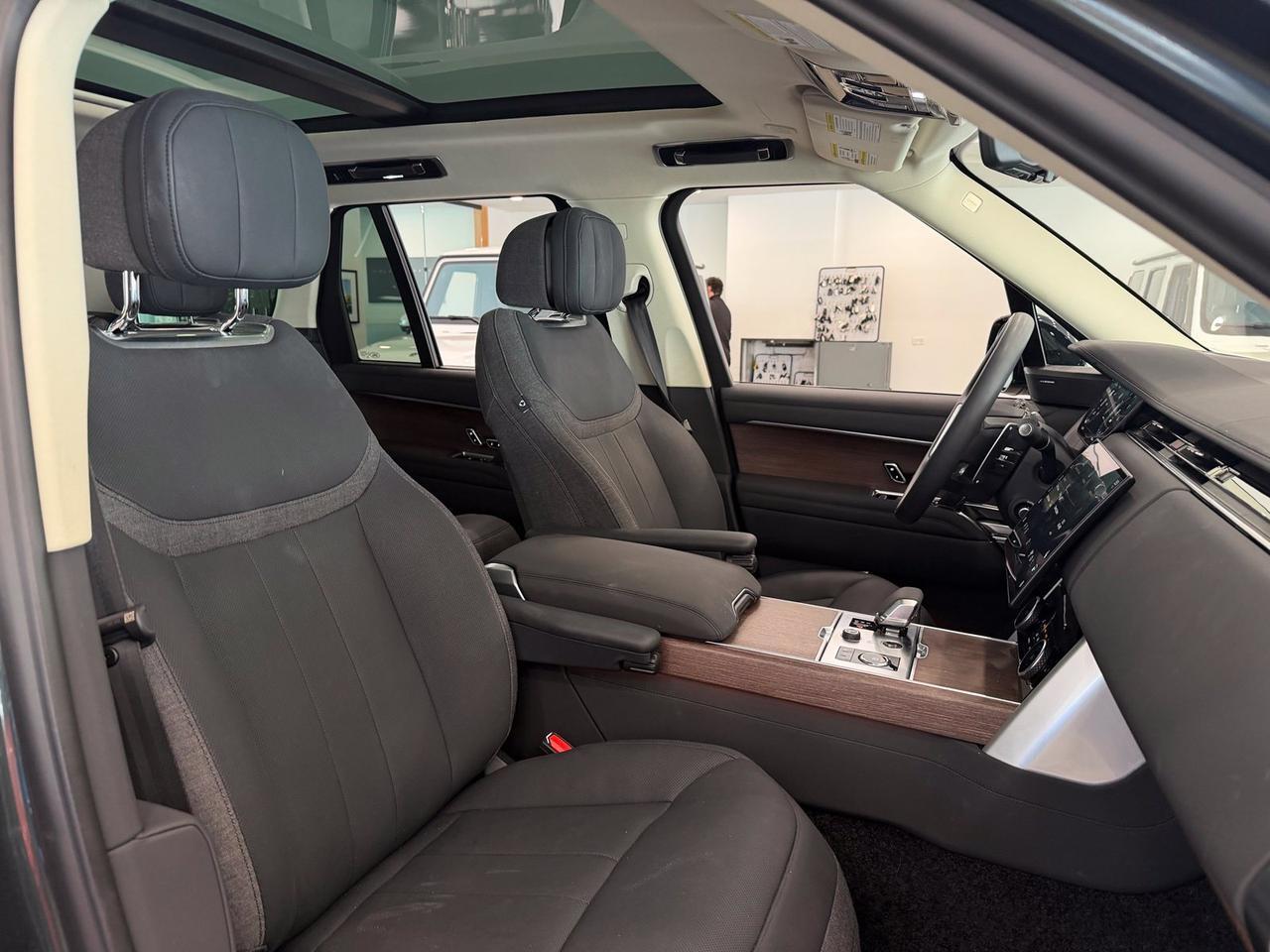 2023 Land Rover Range Rover Plug-In Hybrid SE Gladstone OR