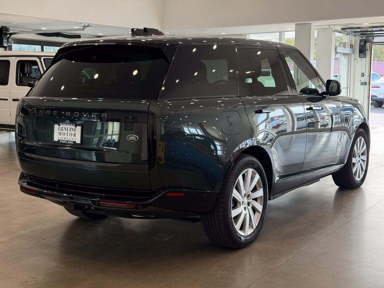 2023 Land Rover Range Rover Plug-In Hybrid SE Gladstone OR