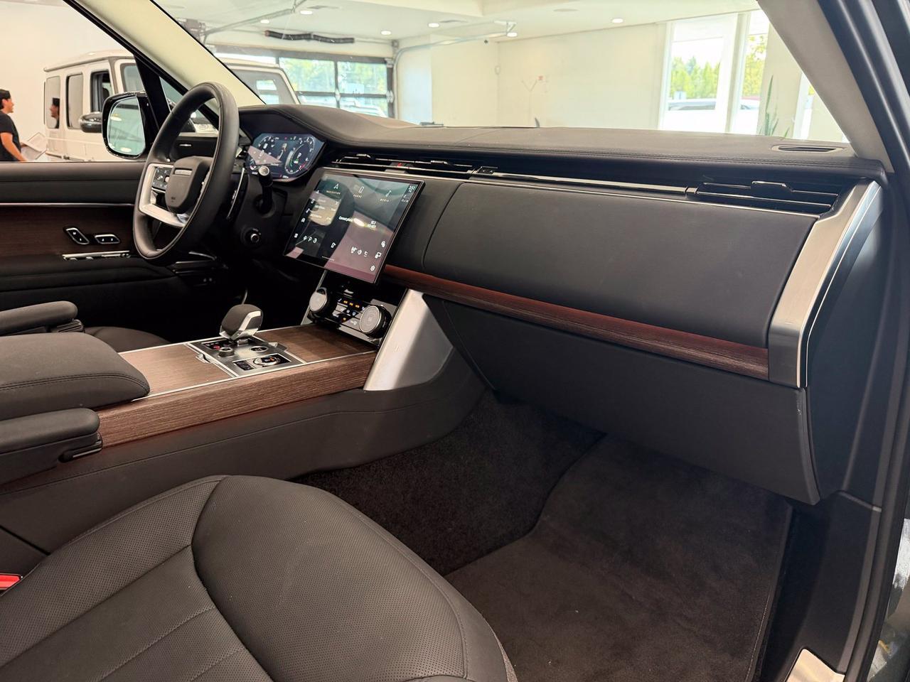 2023 Land Rover Range Rover Plug-In Hybrid SE Gladstone OR