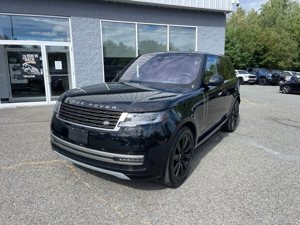 2023 Land Rover Range Rover SE Orange MA