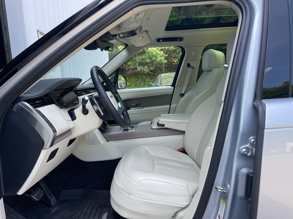 2023 Land Rover Range Rover SE Orange MA