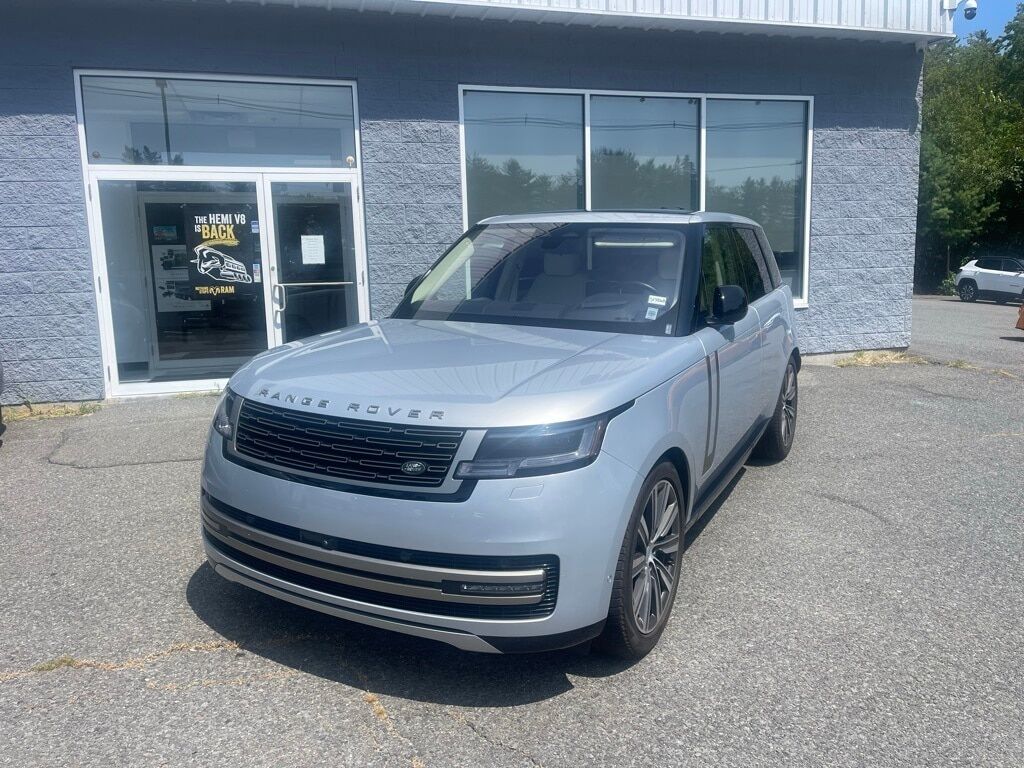 2023 Land Rover Range Rover SE