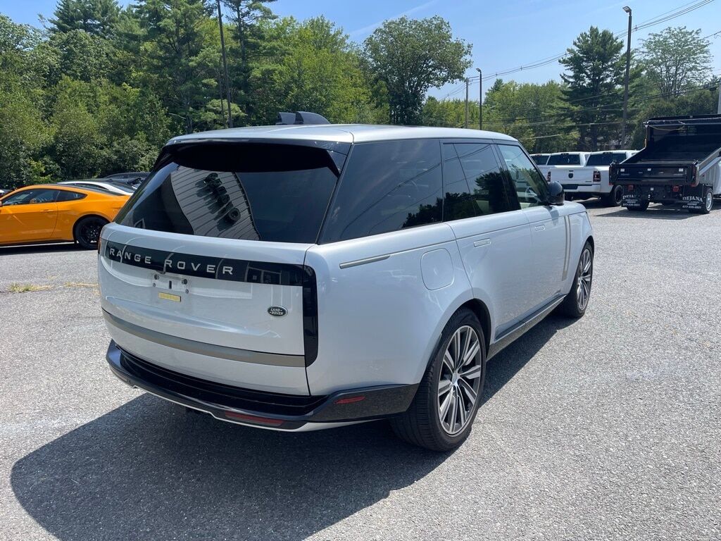 2023 Land Rover Range Rover SE Orange MA
