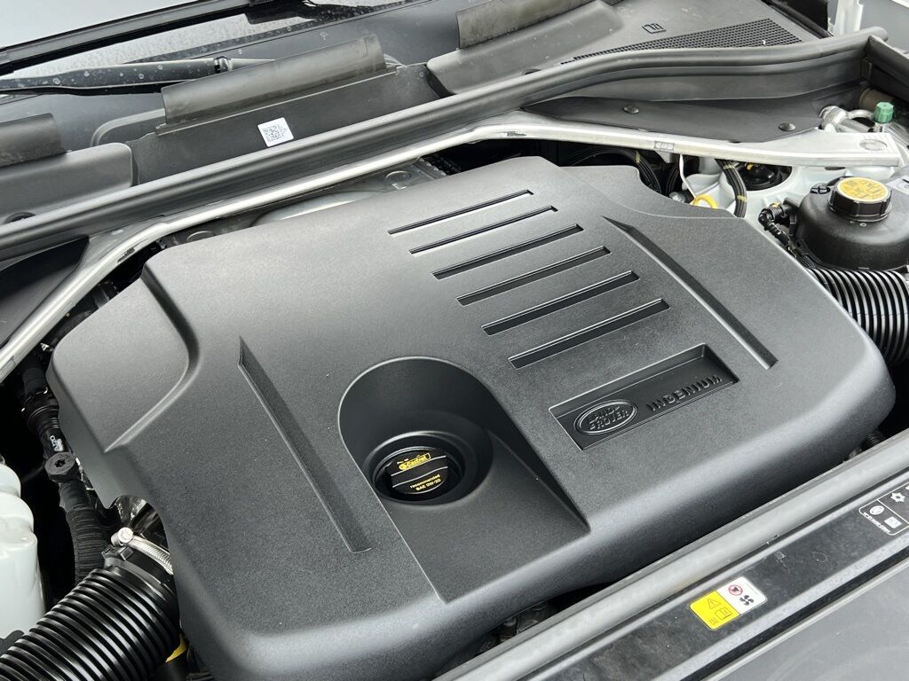 2023 Land Rover Range Rover SE photo 34