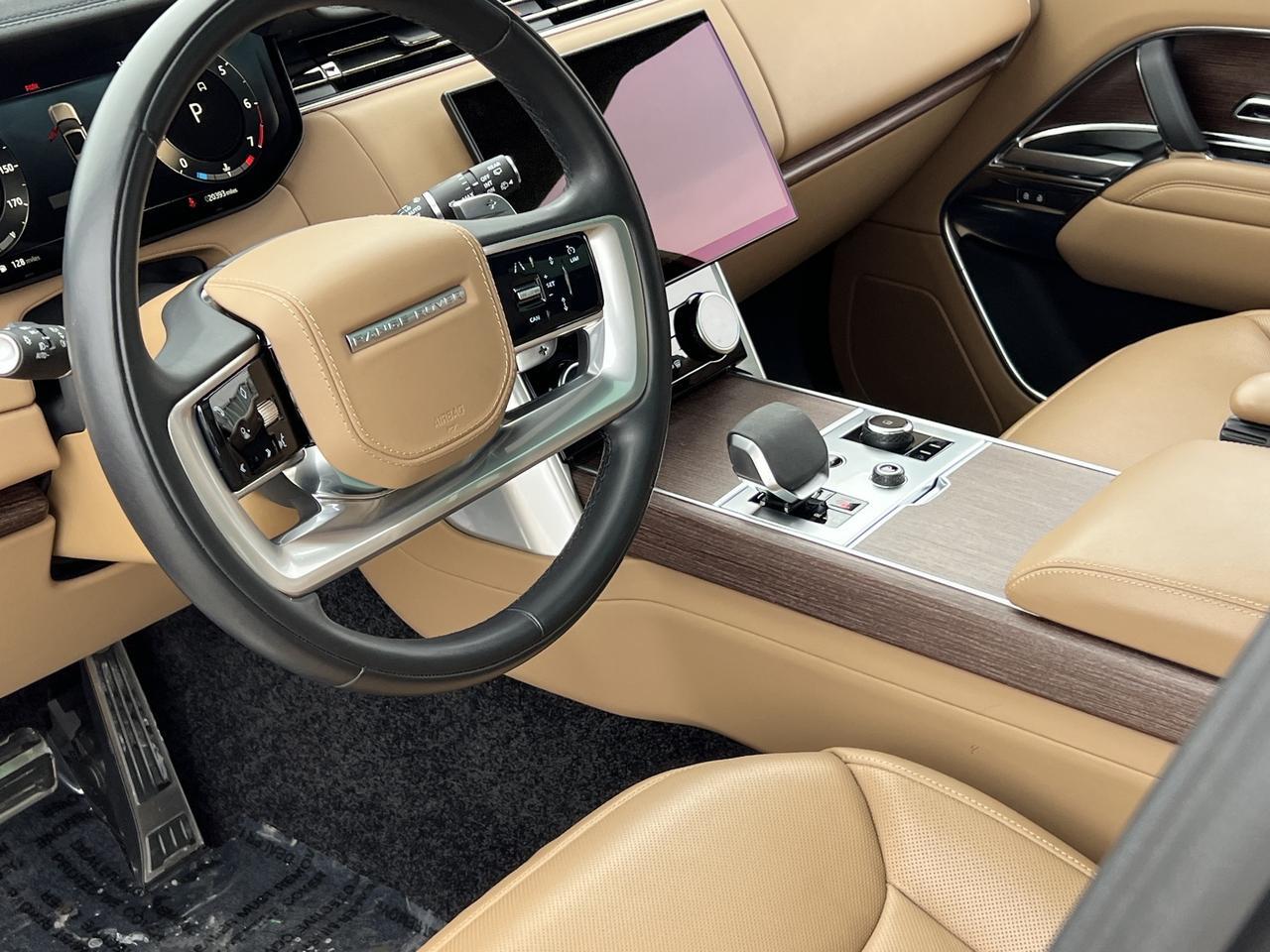 2023 Land Rover Range Rover SE